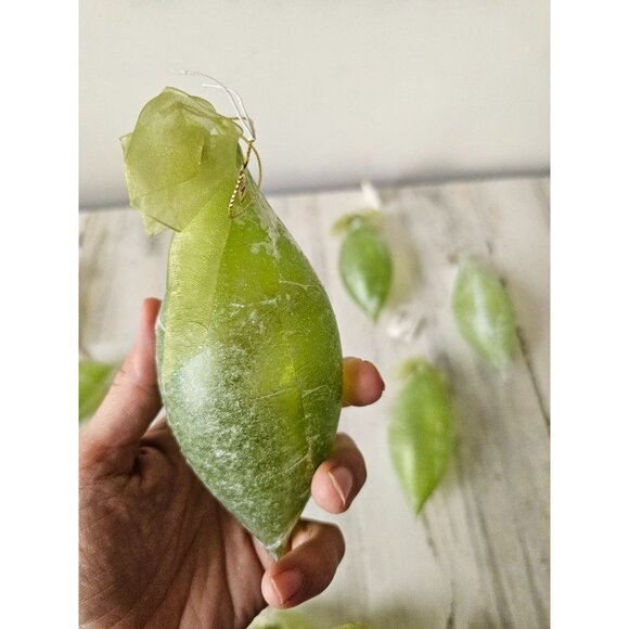 Green glass teardrop ornament set living quarters vintage Xmas tree - Picture 4 of 7